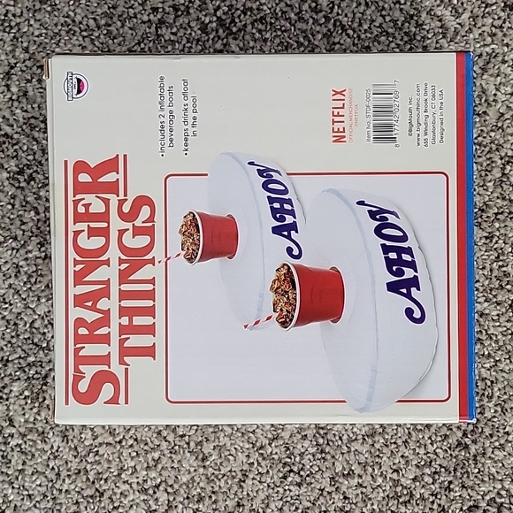 Stranger Things Scoops Ahoy Hats "Beverage Boats" - Picture 3 of 5